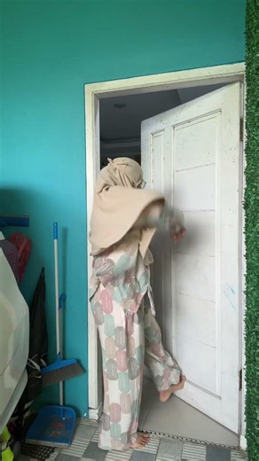 Suara pintu ny ngeselinnn‼️🫣 #nadaandfamily #funny #viral #trending #lucu #shorts #suara #pintu