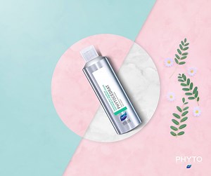 Tired of having hair issues, such as excess oil? Here's Phyto to the rescue! Follow this easy hair and scalp treatment for photo-worthy resuslts: 1. Use Phytopolleine as a pre-shampoo treatment once a week. 2. Use the Phytocedrat shampoo twice a week. 3. Use Phytopanama shampoo daily. Et voila! Say hello to fresh and luscious hair! | Phyto Paris