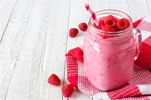 This Raspberry Yogurt Smoothie Is a Sweet Breakfast Idea