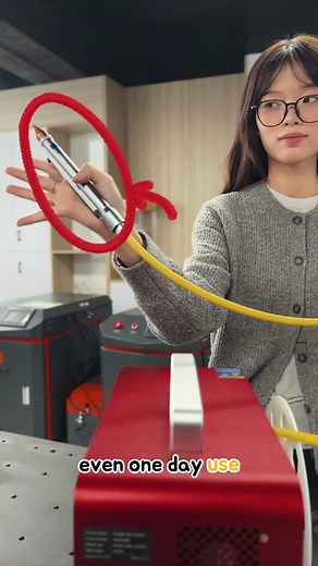 10K views · 133 reactions | Redefine Welding. This 12KG "Laser Cannon" needs no wire, no gas!  #LaserWelding #Welding #LaserTechnology #WeldingMachine #QCWLaser #PulseLaser #PortableWelder #LightweightWelder #CompactDesign #NewTech #Innovation #12kgWelder #MetalFabrication #MoldRepair #JewelryMaking #DIY #Workshop #ToolsoftheTrade #MetalArt #Engineering | Laser welding machine source factory | Facebook