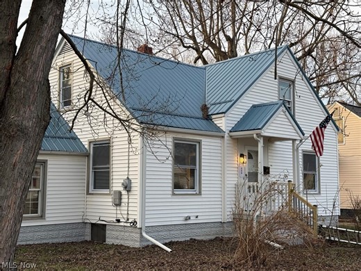 880 Meadowbrook Ave SE, Warren, OH 44484 - MLS 5185884 - Coldwell Banker