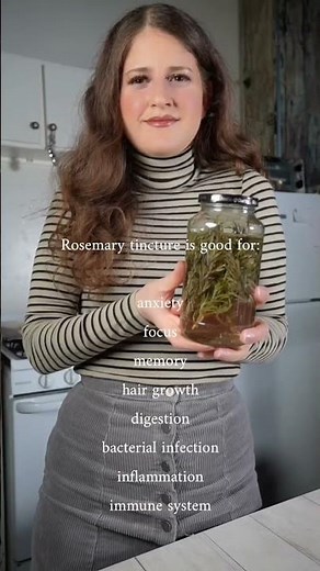 Making a Rosemary Tincture