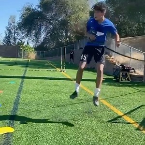 Try This Defensive Heading Drill 👊🔥 By @the10futbol #soccer #soccerskills #soccerlife #soccerplayer #soccertraining | Sports Ed TV Soccer
