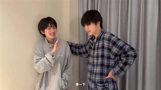 TF家族四代 | 左奇函16岁生日纪录片 | 左奇函快乐超市 | 陈奕恒给左奇函生日礼物 | 一班孩子们给左奇函准备生日蛋糕和生日祝福 | 新剧现场跳闭嘴跳舞