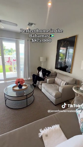 The perfect townhome in the Bahamas 🇧🇸 for more information on Bahamas real estate feel free to reach out to me on my information below 📱: 242-565-4161 📧:jeron@Bettermcrbahamas.com ##bahamas🇧🇸##fypppppppppppppppppppppppppppppp##dreamhome##bahamasrealestate##atlantisbahamas##hometour##investing##realestate##sellrealestate##bahamasrealestateagent##bahamiantiktok🇧🇸##propertytour##luxury##speedtour##travel##traveltiktok
