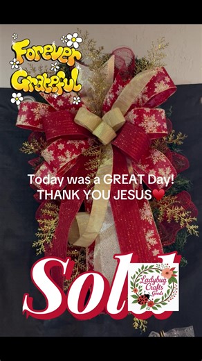 Ladybug Crafts Goods, Christmas Wreaths, Custom Orders, #wreathsbyladybugcraftsgoods #ladybugcraftsgoods #chrismtaswreaths