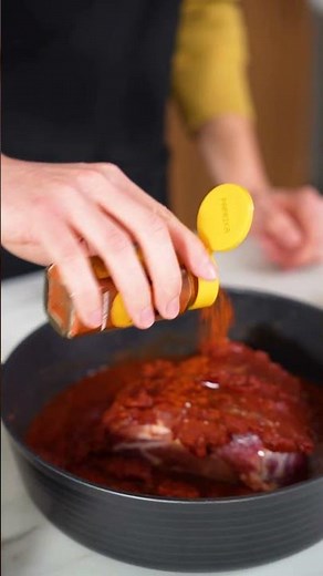 Pulled pork with beer barbecue sauce | Easy recipe using the Durandal Infinity casserole dish