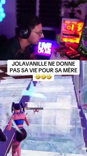 Braa la familleeee #jolavanille #kick #clip #mere #vie