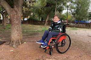 "Αν είχα ένα μαγικό ραβδί, θα ήθελα ράμπες, ασανσέρ, γιατί κι εμείς άνθρωποι είμαστε..."