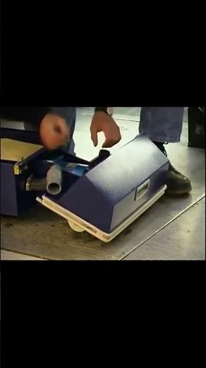 Escalator cleaning the easy way. Cimex X46. Dual brushes and extra brushes for aggressive scrubbing