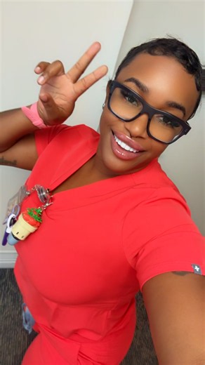 Scrubs of the Day: Cute Fig Scrubs for Nurses
