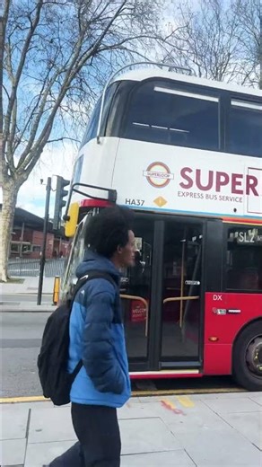 SL2 bus departing Walthamstow Central bus stand