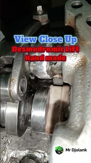 Ducati’s Secret Engine Tech: Desmodromic Explained! 🔥🏍️#desmodromic #デスモドロミック #ducati #ducatiracing