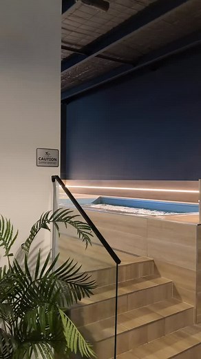 Tight muscles? Slow recovery? Low energy? Try a Contrast Therapy Session 🌱 Experience immediate benefits as you move between the heat and the cold, relaxing your muscles, reducing inflammation and boosting full-body recovery. 🔥 Hot pool • Relaxes tight, overworked muscles • Increases blood flow nutrient delivery • Opens blood vessels to prep your body for recovery ❄️ Cold plunge • Reduces inflammation swelling • Calms the nervous system • Flushes out waste products by tightening blood vessels 