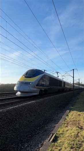 The greatest sounding train! 😍 Class 373 Eurostar at speed + others #Trains #Eurostar #Class373