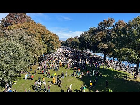 Watch Live: 'No Kings' march, rally in downtown Portland