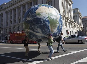 Feds Installing Solar Panels on Ronald Reagan Building
