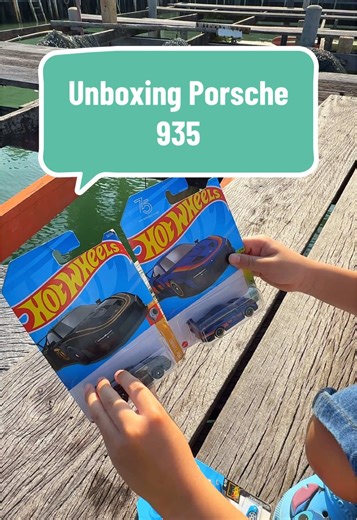 Unboxing Porsche 935
