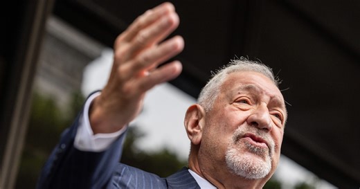 Attorney Mark Geragos calls Sean 'Diddy' Combs prosecutors a 'six-pack of white women'