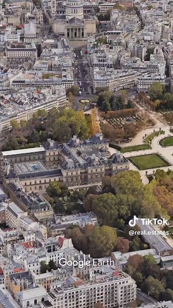 Discover Paris: The City of Light and Its Landmarks