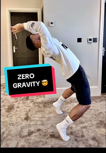 Exploring Gravity: Wall Walking and Social Reactions