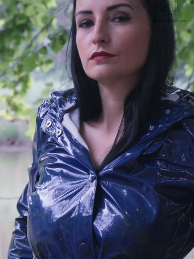 Kira's Colorful Raincoat Challenge