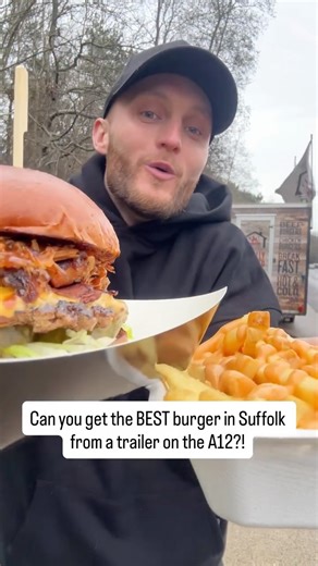 B E N • CHEF, PT & FOODIE 🍕 on Instagram: "On the hunt for the best burgers in Suffolk Took me to @marcos_smokeshed on the side of the A12 I didn’t know you could get a banging burger on the road side, turns out… you certainly can! I always associate roadside & car park trailers with cheap basic bland food, but this is NOT that! Great buns from his local baker. Super soft, and not too sweet for brioche Pulled pork was the highlight, so if you go, make sure to try that 🐷 I love seeing passionat