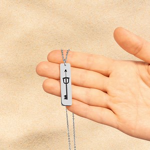 Kingdom Key Necklace – Keyblade Bar Pendant With Custom Back Message for Gamer Couple - Etsy Canada