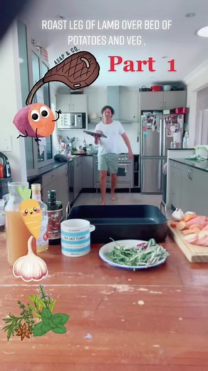 Delicious Roast Leg of Lamb Recipe with Potatoes and Veggies