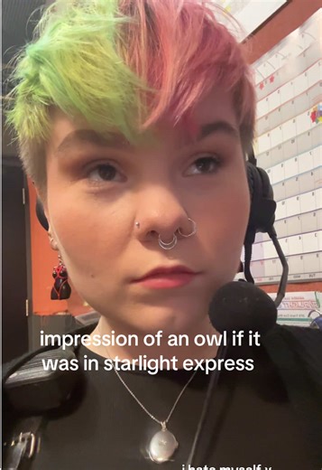 i luv being late to trends x #starlightexpresslondon #stex #starlightexpress #theatretech #backstage