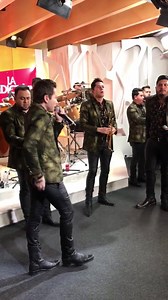 Ya llegó La Adictiva y están calentando motores!!! Nos vemos en Facebook Live en unos minutos! | Martha Debayle