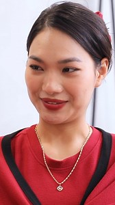 2.5M views · 25K reactions | Biếu Hộp Bánh Tết Ngoài Hàng Xịn, Trong Hàng Mã Con Gái Lừa Mẹ Sính Ngoại Để Cuỗm Vàng | Bà Hàng Xóm | Facebook