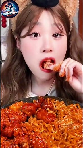 SPICY FIRE NOODLES 🤤 🔥 Fire Mushrooms, Korean Beef Intestine, Chicken & Sausage Mukbang ASMR
