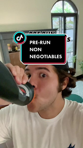 Heres everything I do before I start my run. So important guys to have a routine that gets both your body AND mind ready for the task ahead. If you’re struggling to find that I got you, this is basically how I start my mornings. I wake up and go straight into an easy hip opener, after that i make sure im properly hyrdated. Before i begin getting my body ready, just some easy dynamic movements like the kenyan step, A-Skips, butt kicks, etc. all of these are good. Then i go into some quick 50-150m
