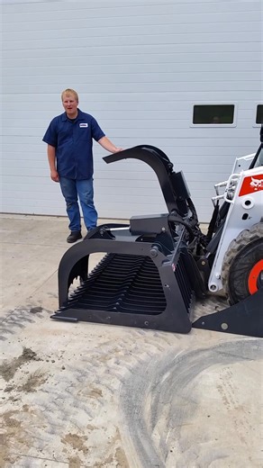 Eric’s back, breaking down what makes the Split Rock & Brush Grapple your next workhorse. 👉 Hear it straight from the source. #landscapeing #heavyduty #durable #jenkins #grapple #skidsteer #skidsteerattachments | Jenkins Iron & Steel