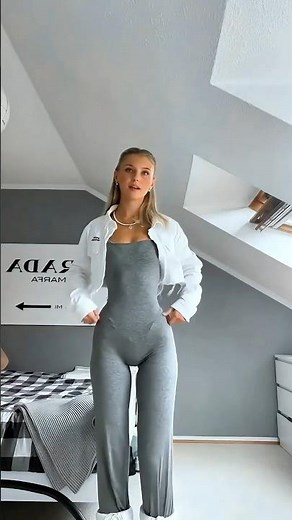 #style Beautiful outfit Jumpsuit and white jacket #short #style