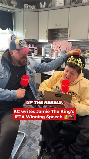 From the Kabin to the Red carpet 👑 KC meets IFTA nominated Jamie 'The King' Forde before tonights awards | Cork's Red FM