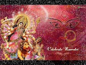 दे चरणों का प्यार मैया मुझे रख लो सेवादार