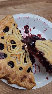 Cherry Pie is made with fresh or frozen cherries and homemade pie crust. One of our favorite desserts for Thanksgiving. FULL recipe here 👇 https://afarmgirlskitchen.com/cherry-pie-filling/ #cherrypie #pie #baking #recipes #easyrecipes | A Farmgirl's Kitchen