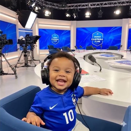 Momo au Canal Football Club !