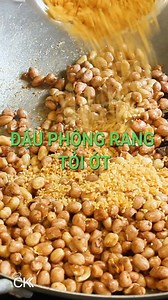 Rửa đậu với nước sôi giúp đậu phộng rang giòn và béo hơn | Đậu phộng rang tỏi ớt #CKK chúc các bạn làm #DauPhongRang #DauPhongRangToiOt thành công! | Món Ngon Dễ Làm