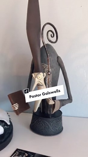 Corpse Bride Tim Burton Collection Shelf Display