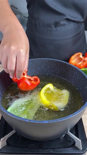 Gefüllte paprika mit hackfleisch und ei aus dem ofen – einfaches rezept | Super Rezepte
