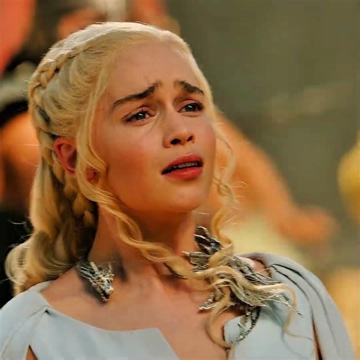 Drogon destroys 1000 Rebels to save Daenerys 🔥 But can she still retake the Iron Throne? 👑