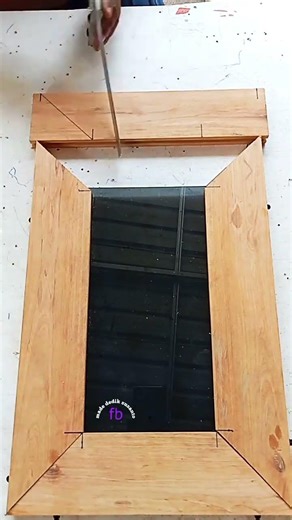 tips for corner lines on house windows👍 #carpenter #woodworking #furniture #wood #diy #shorts