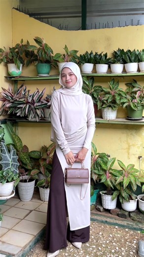 Creative Ways to Style a Tunic for Bukber