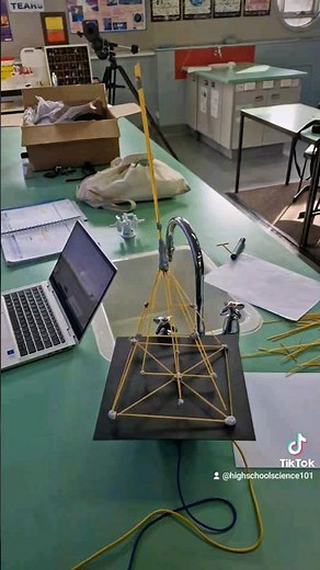 Testing earthquake-resistant buildings! #scienceexperiment