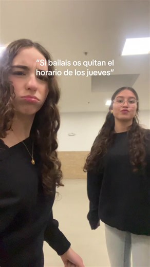 @𝓑𝓮𝓵𝓮𝓷
