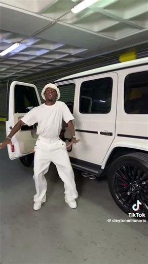 Outta here with fully energized dance moves. #dance #modnation #christmascelebration #djmickey #dog