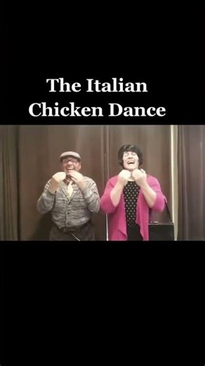 The Italian Chicken Dance 😂🤌
